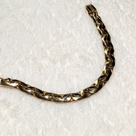 Vintage Goldtone Interlocking Link 7"  Bracelet - Picture 9 of 10